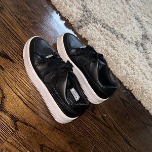 NiKE platform AF1!!! Only worn like 2x!